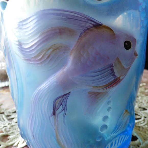 FENTON BLUE OPALESCENT SCALLOPED RIM FISH BOWL VASE PLANTER HANDPAINTED SIGNED - Picture 11 of 14